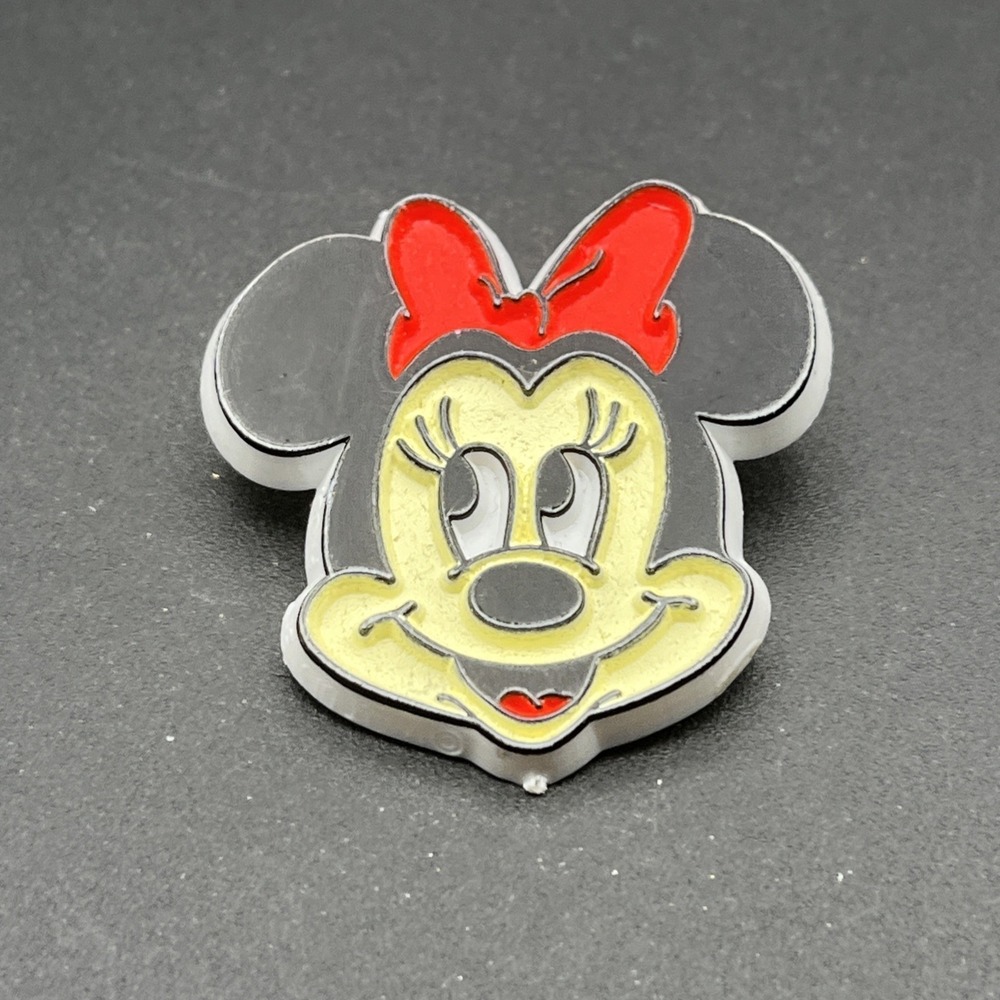 Walt Disney World Minnie Mouse Head Plastic Lapel Hat Pin